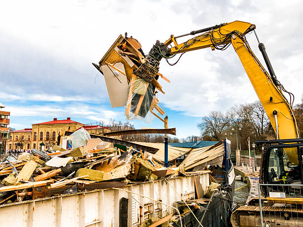 Best Yard Waste Removal  in Flushing, MI